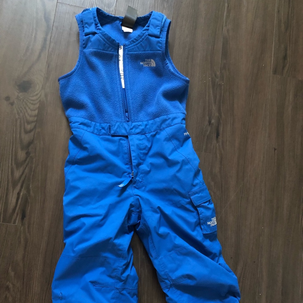 Boys The North Face 4T snowpants